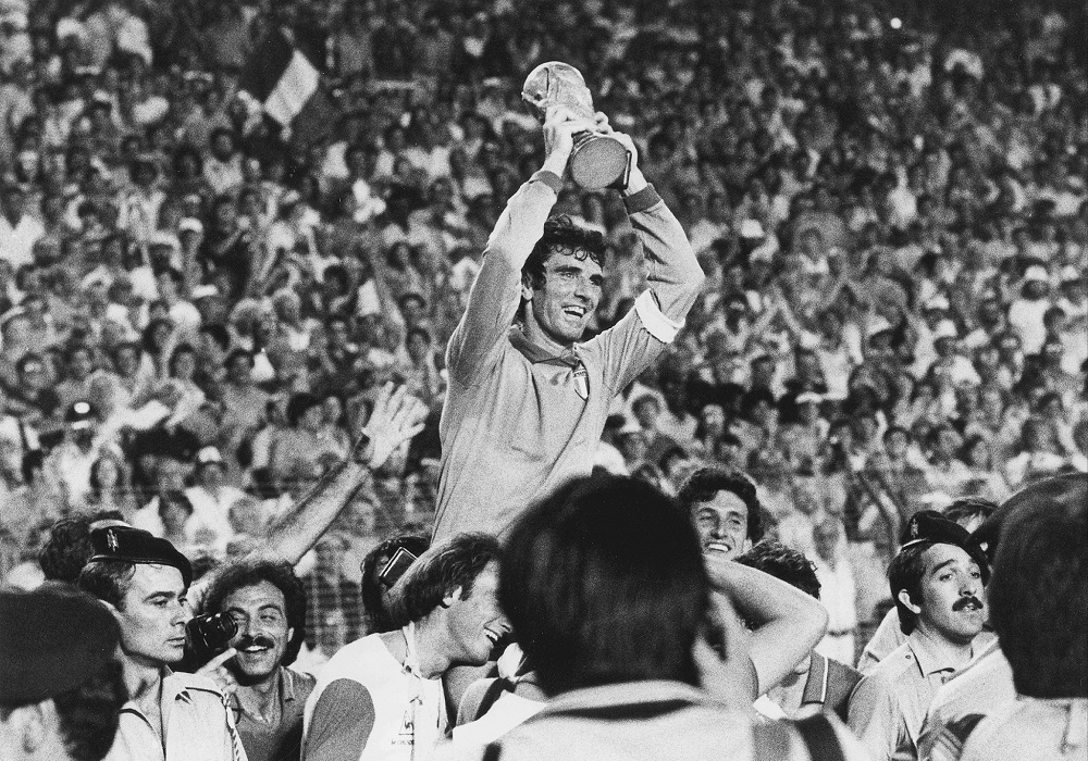 Gli 80 anni di Dino ZOFF: storia di una leggenda del calcio